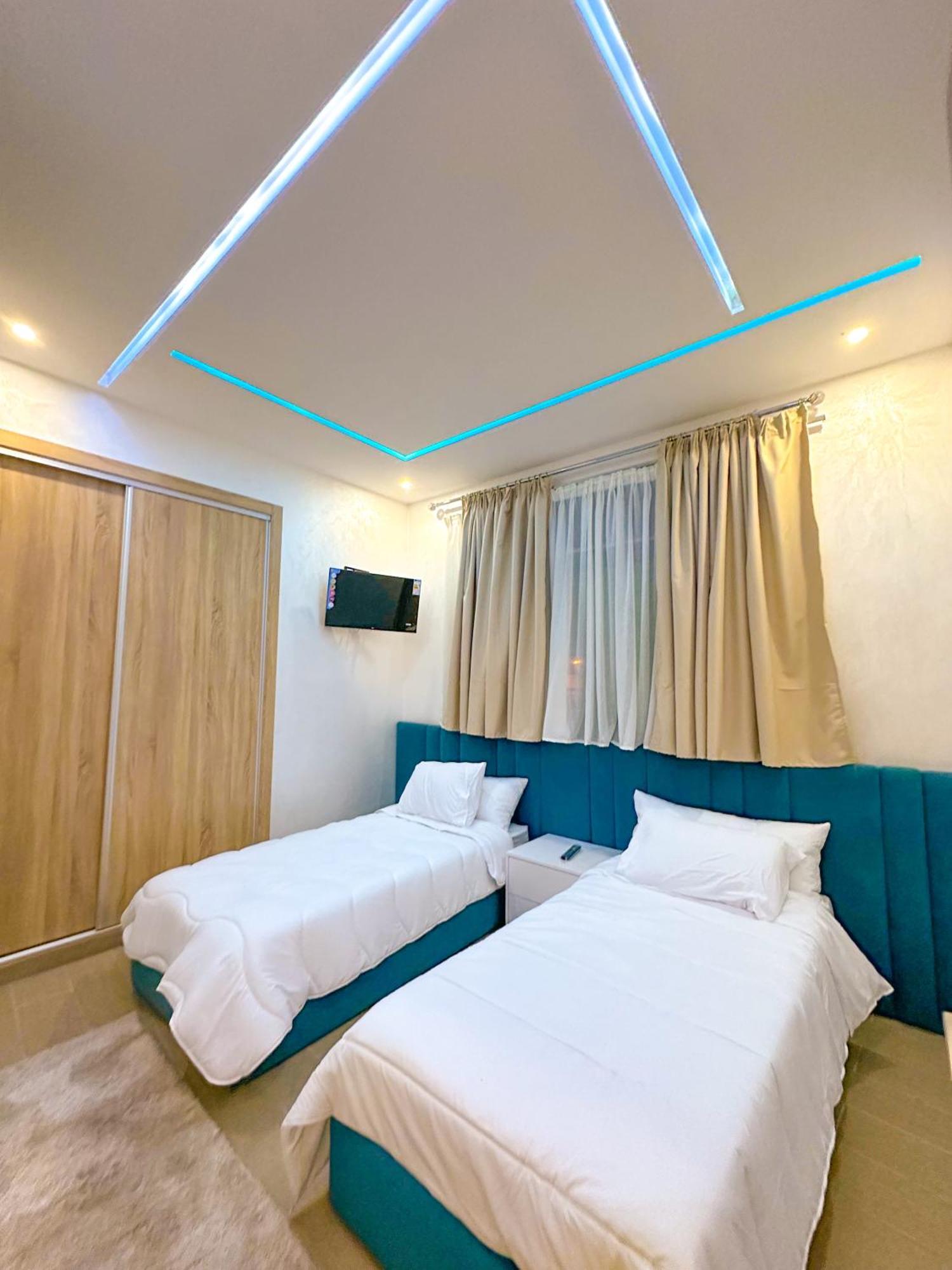 Veluxa - Luxury Holiday Homes - Centric Flat Танжер Екстериор снимка