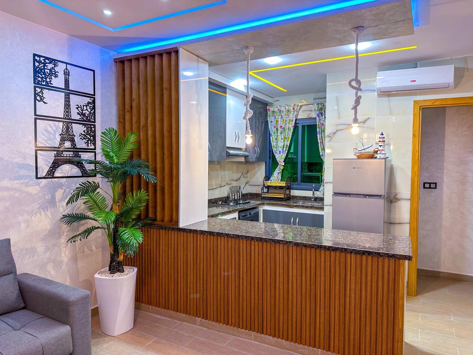 Veluxa - Luxury Holiday Homes - Centric Flat Танжер Екстериор снимка