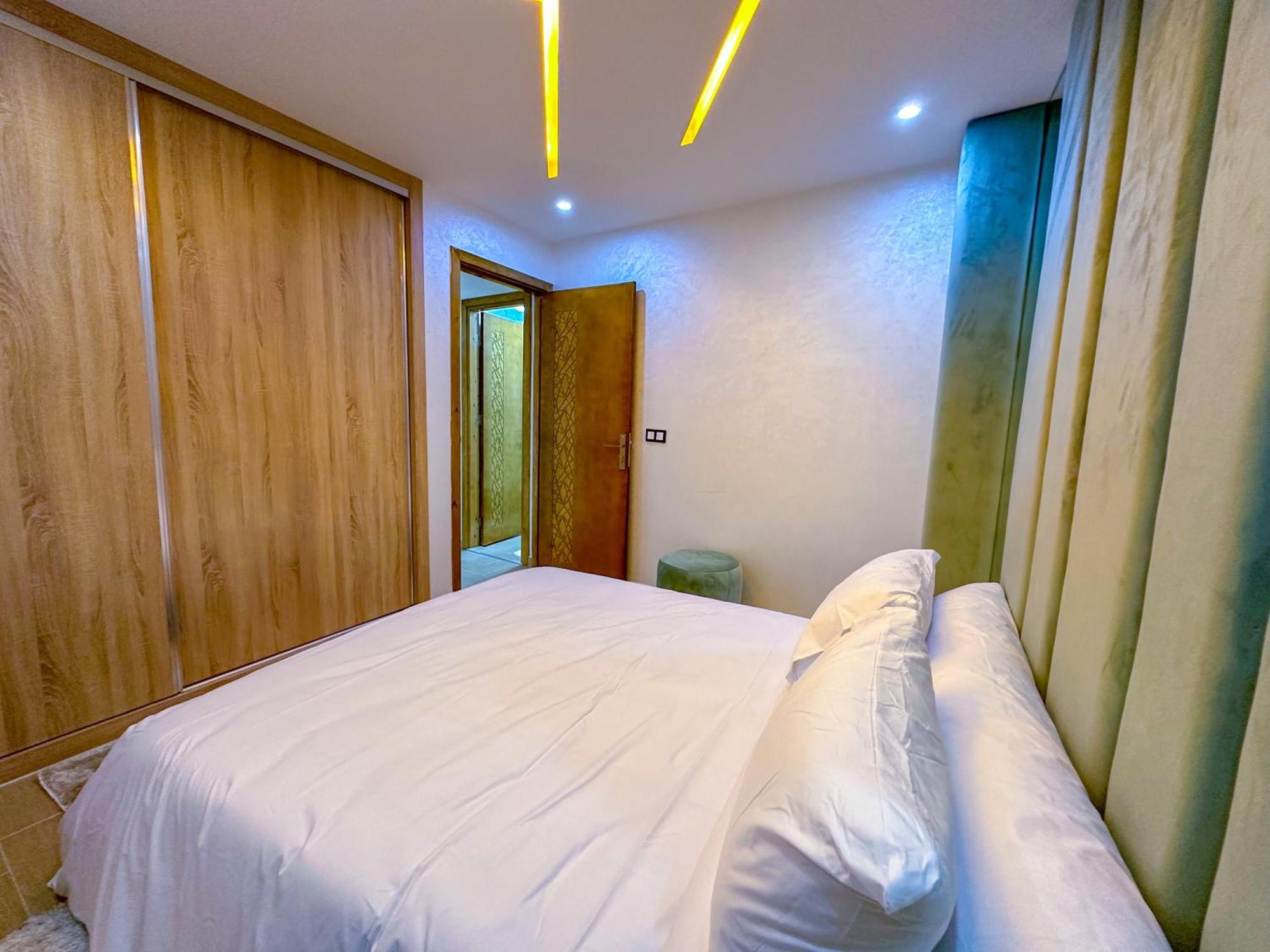 Veluxa - Luxury Holiday Homes - Centric Flat Танжер Екстериор снимка