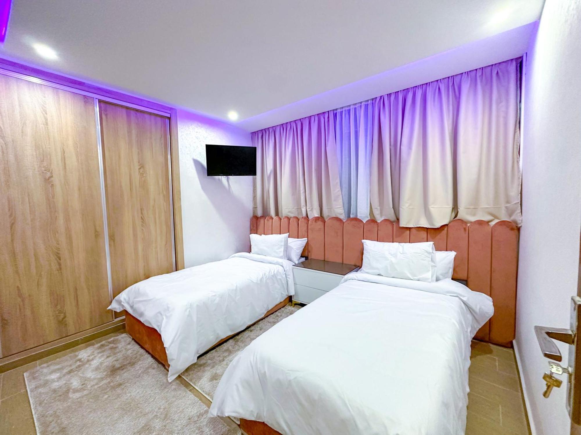 Veluxa - Luxury Holiday Homes - Centric Flat Танжер Екстериор снимка